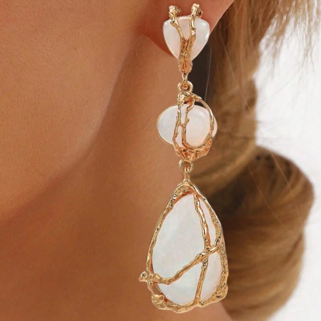Boho Statement Resin Stone Long Dangle Earrings For Women Light Luxury Alloy 19$